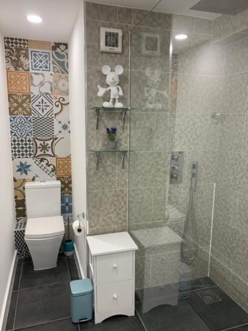 2 Bedroom Chelsea Apartment Лондон Екстериор снимка